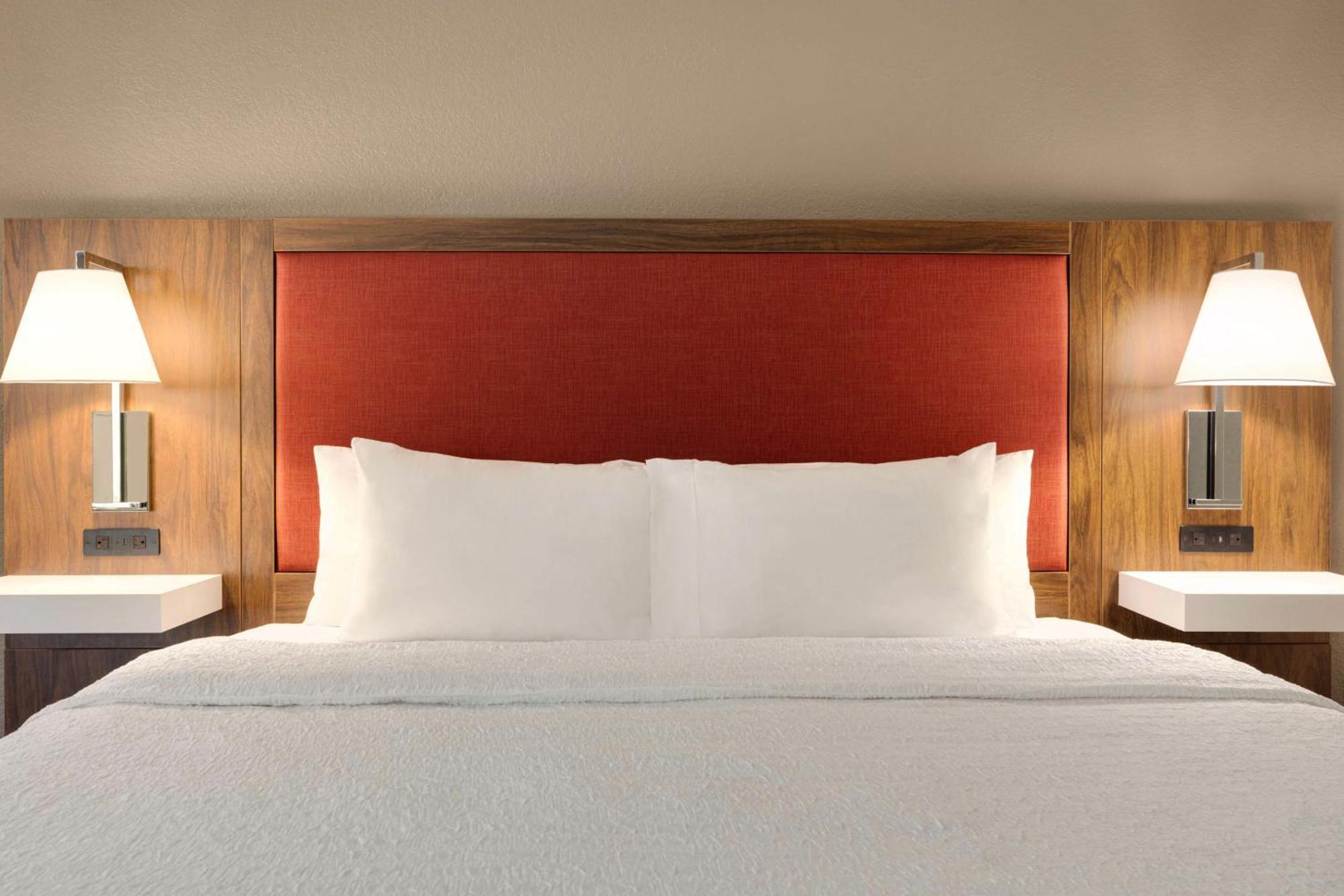 Hampton Inn סטארקוויל מראה חיצוני תמונה