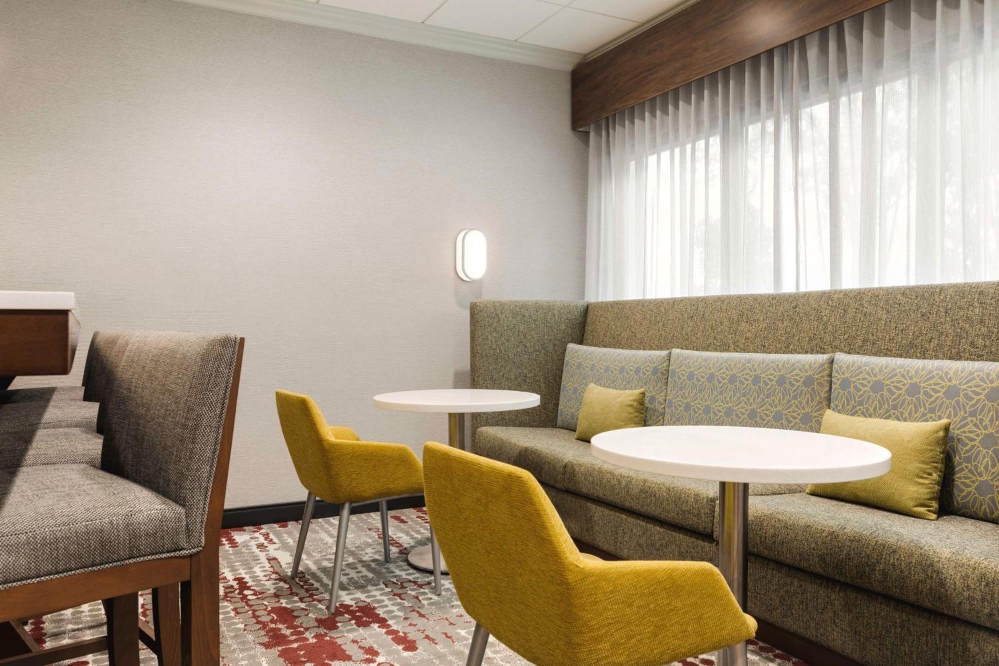 Hampton Inn סטארקוויל מראה חיצוני תמונה