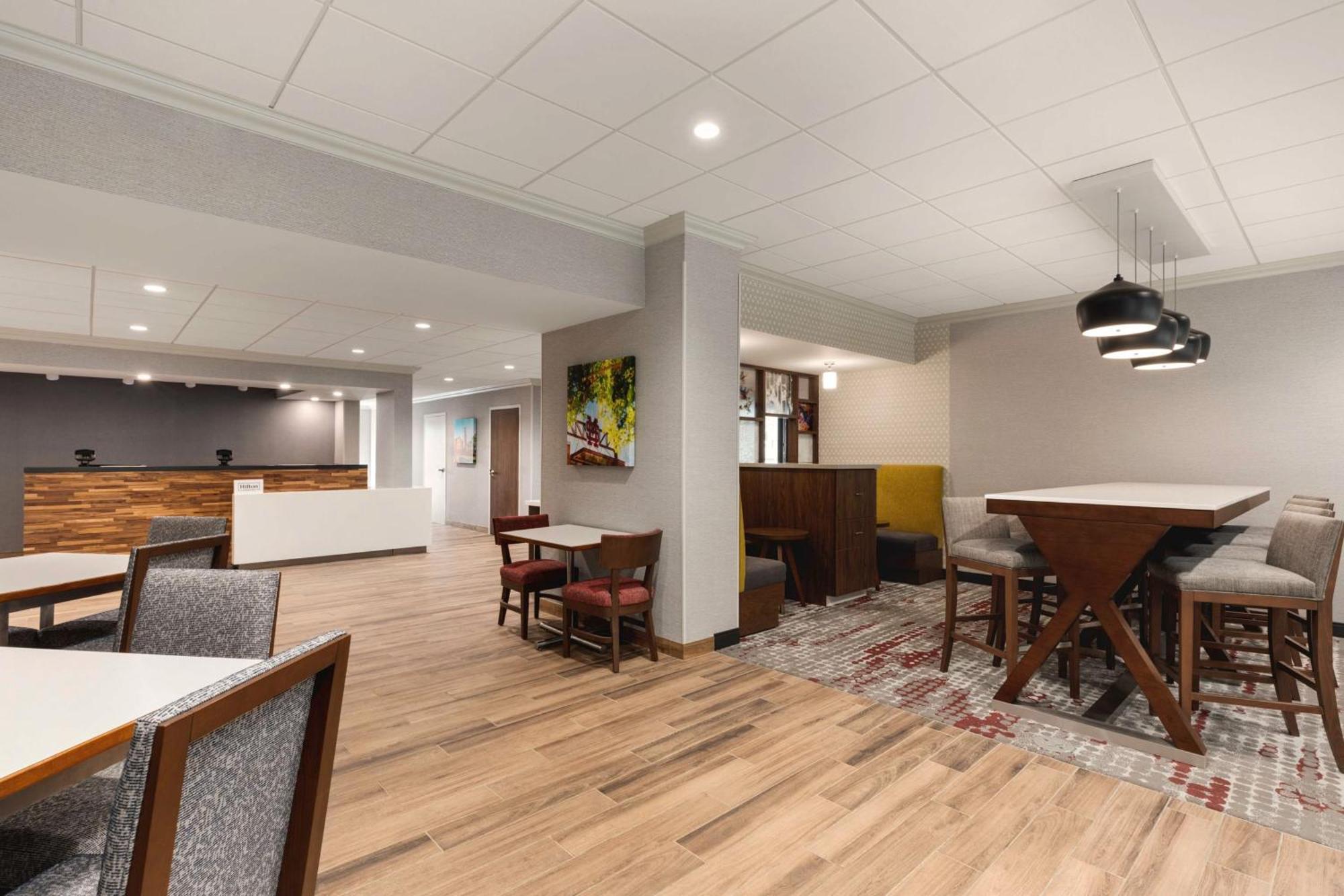 Hampton Inn סטארקוויל מראה חיצוני תמונה