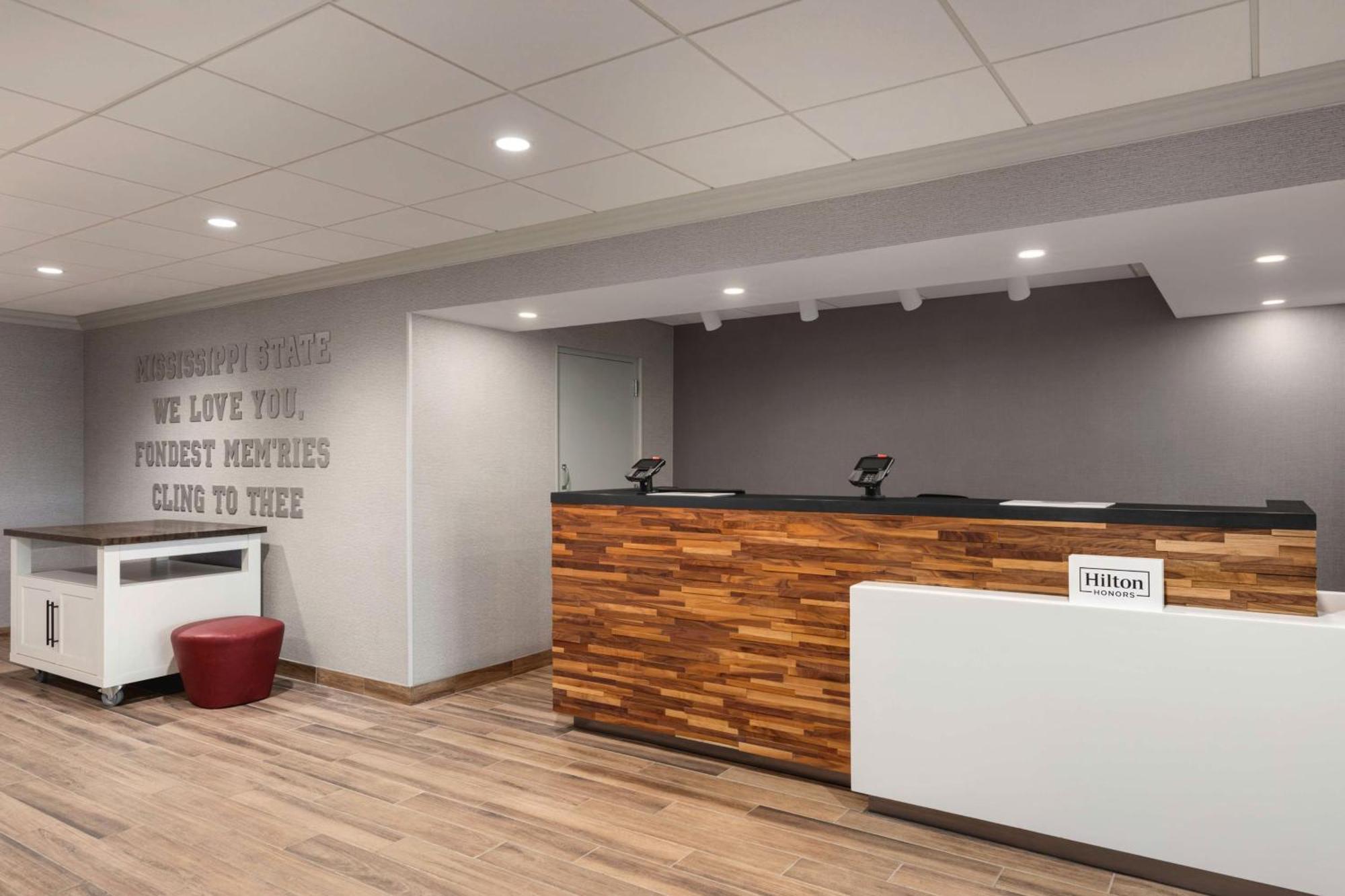Hampton Inn סטארקוויל מראה חיצוני תמונה