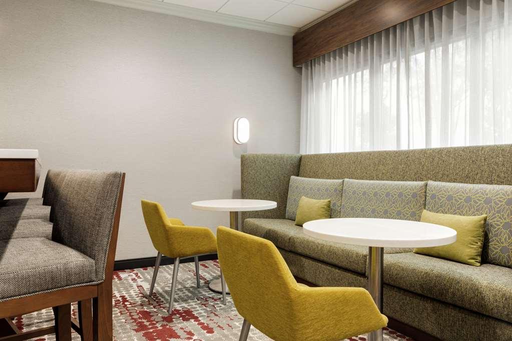 Hampton Inn סטארקוויל מסעדה תמונה