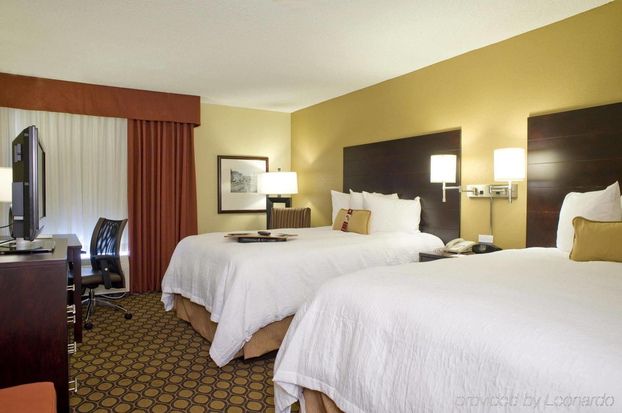 Hampton Inn סטארקוויל חדר תמונה