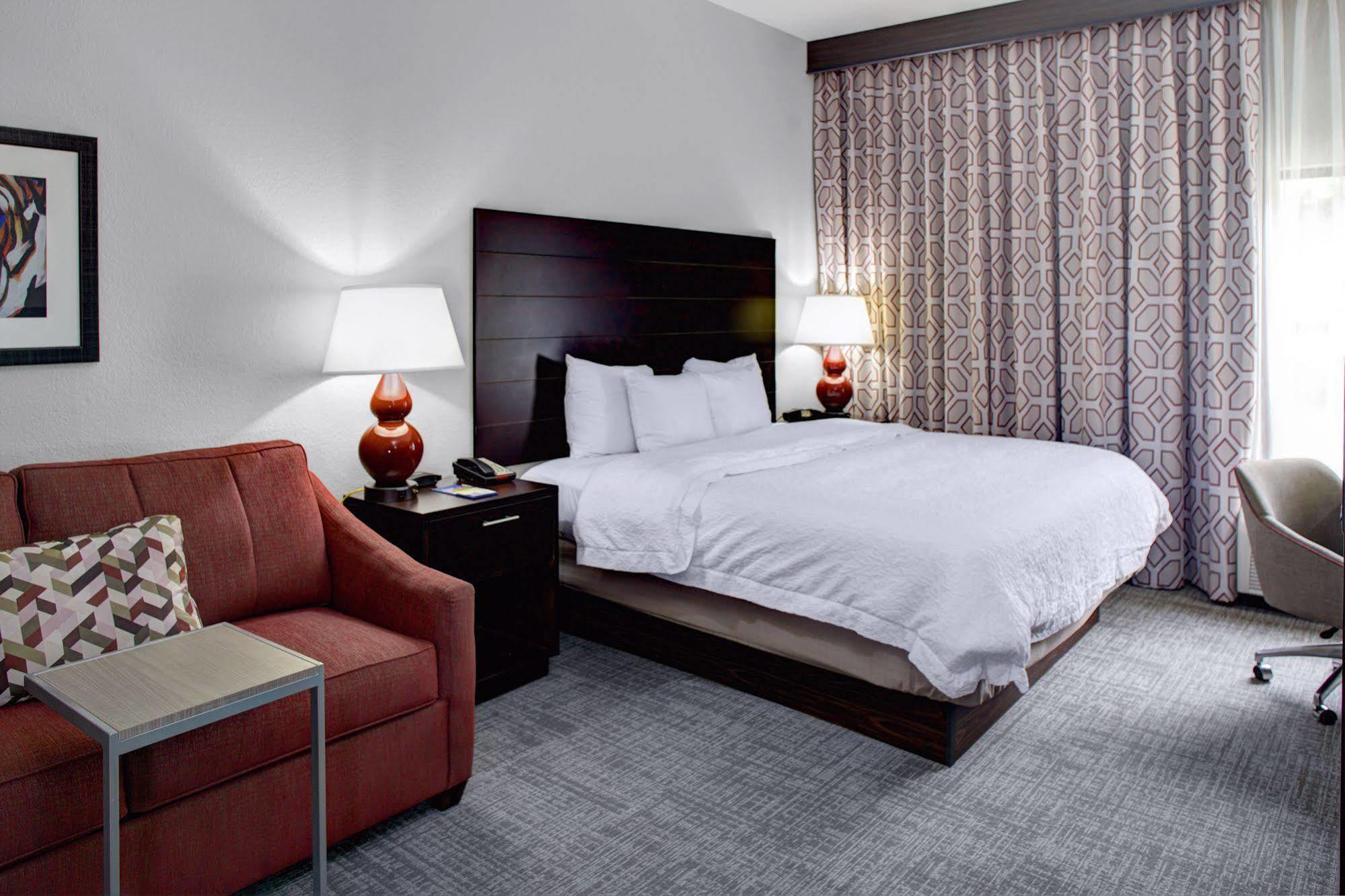 Hampton Inn סטארקוויל מראה חיצוני תמונה