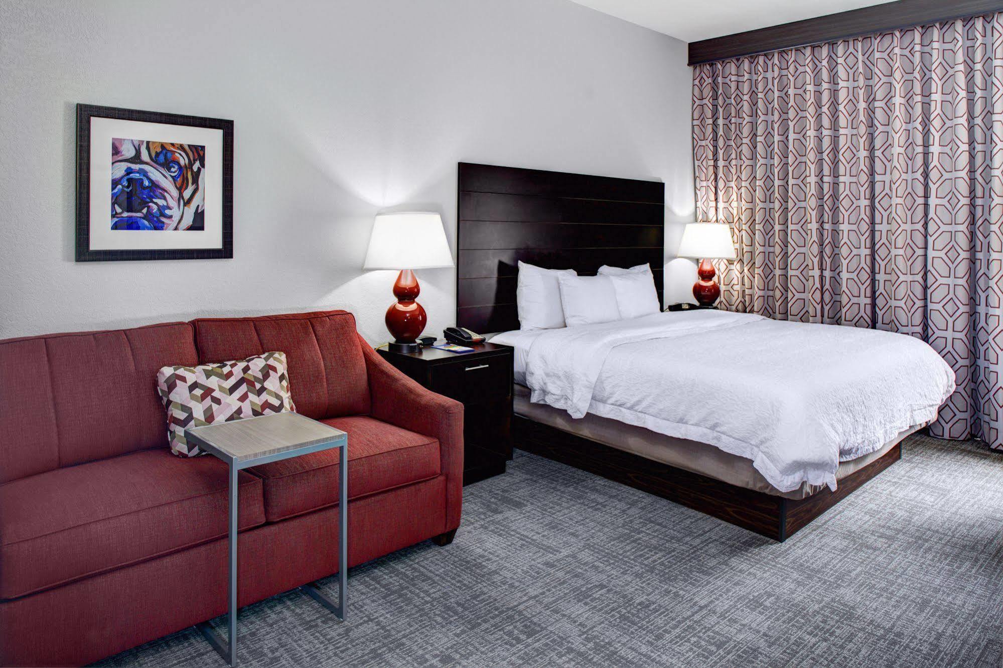 Hampton Inn סטארקוויל מראה חיצוני תמונה